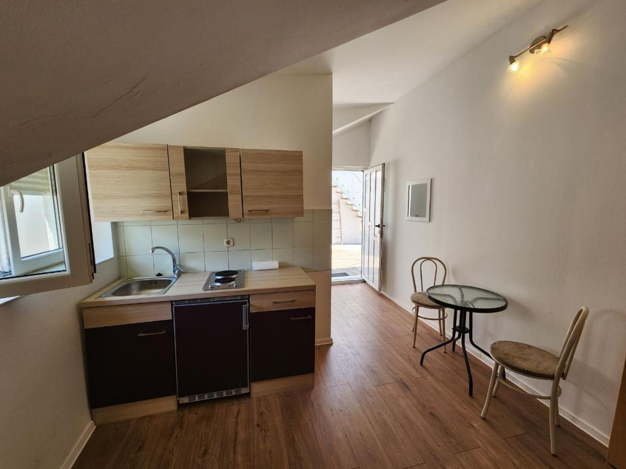 Apartmani Sole Vis Exteriér fotografie
